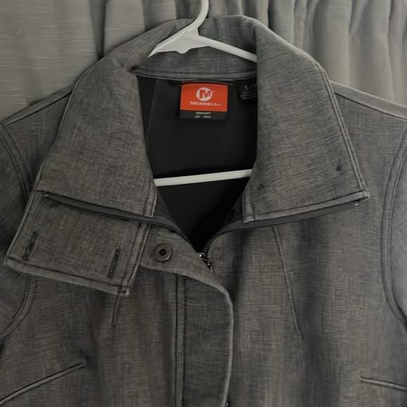 Merrel Jacket size small - Picture 2 of 4